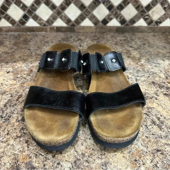 Naot Ashley Elegant Black Leather Studded Slip On Sandals Size EU 42 US 11 - Picture 4 of 7